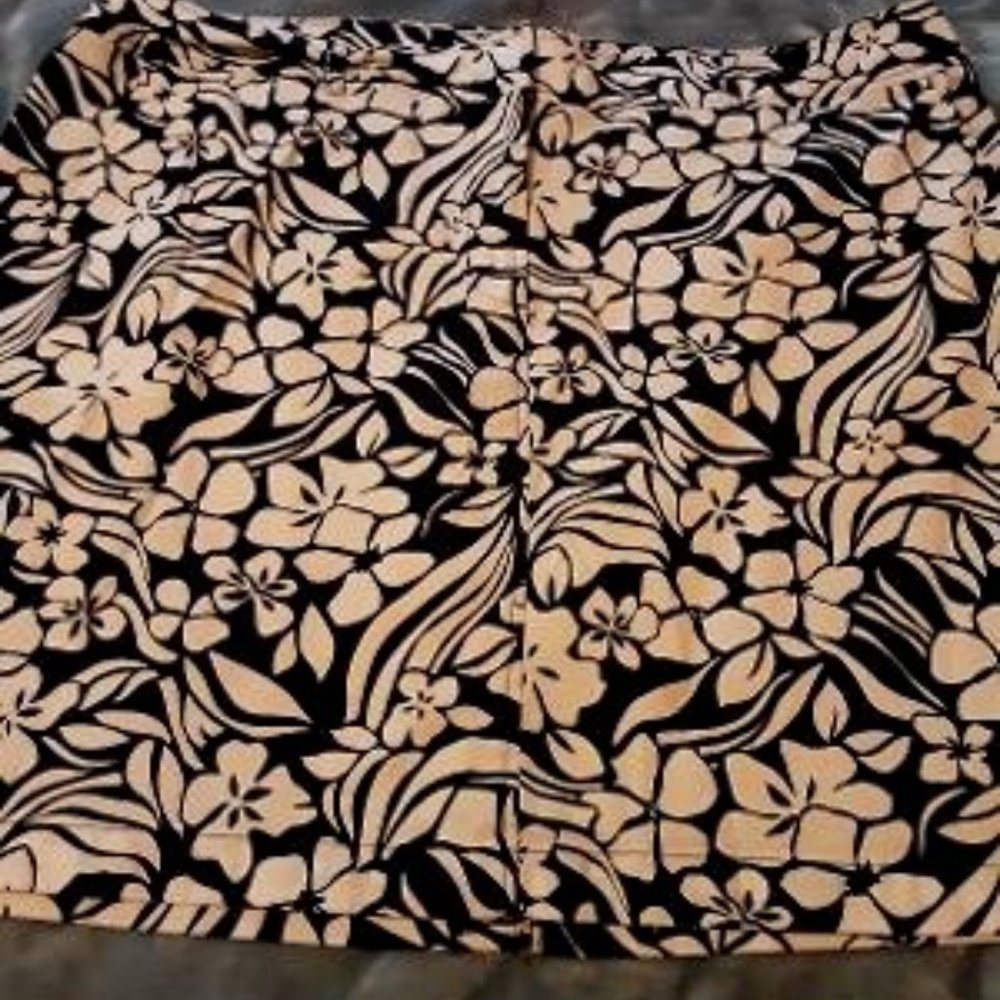 Black & White Flower Skirt